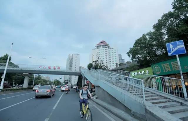 武汉大学城后街服务