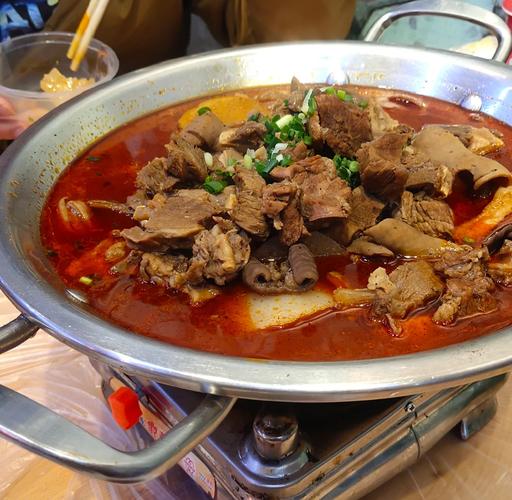武汉陌陌上面怎么看出是快餐