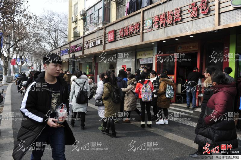 漯河左近出来卖的学生