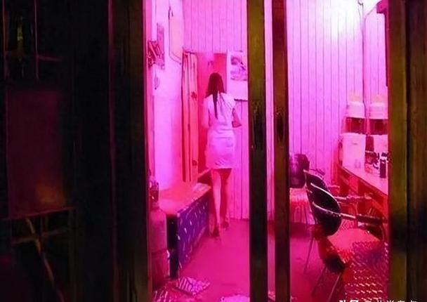 北京离我最近的卖身店电话