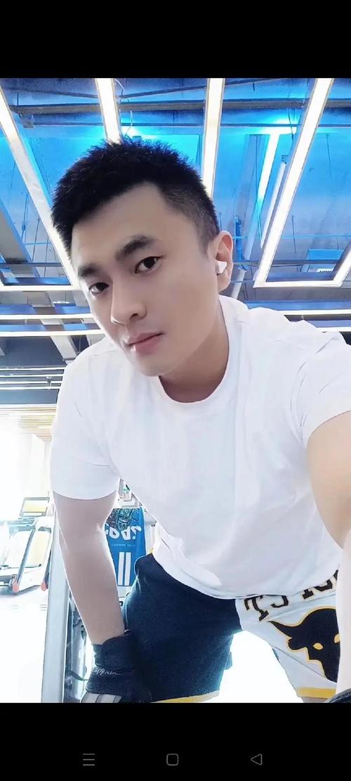 北京100块钱周围的人