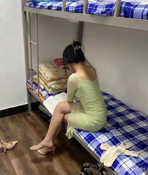 北京兼职女学生