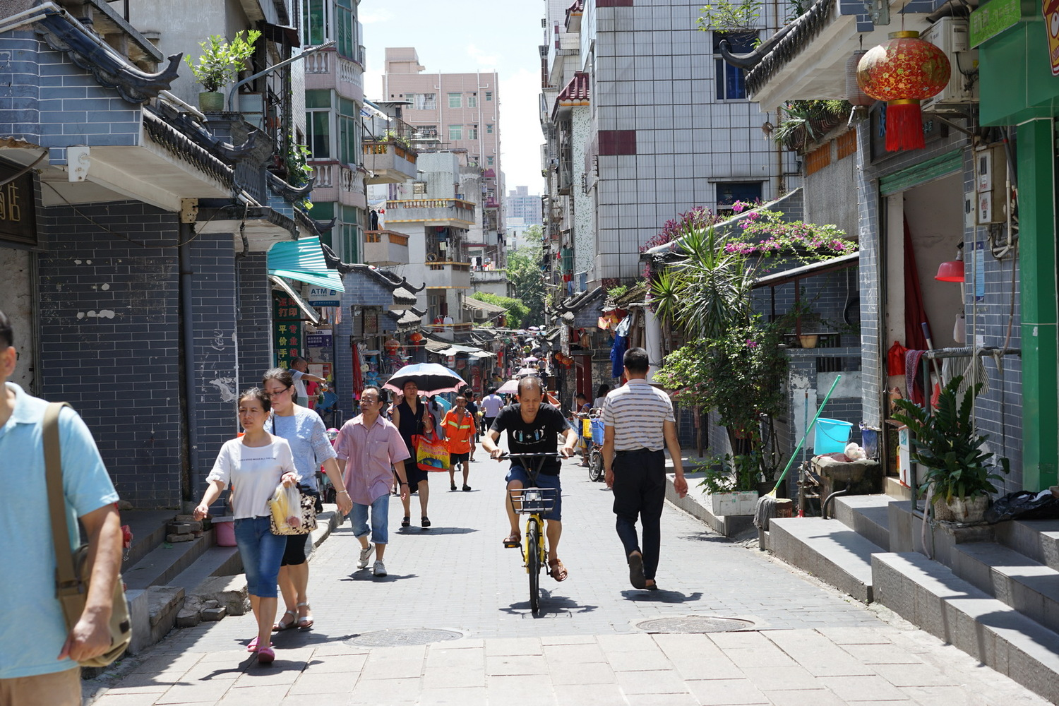 深圳做服务的小巷子叫什么